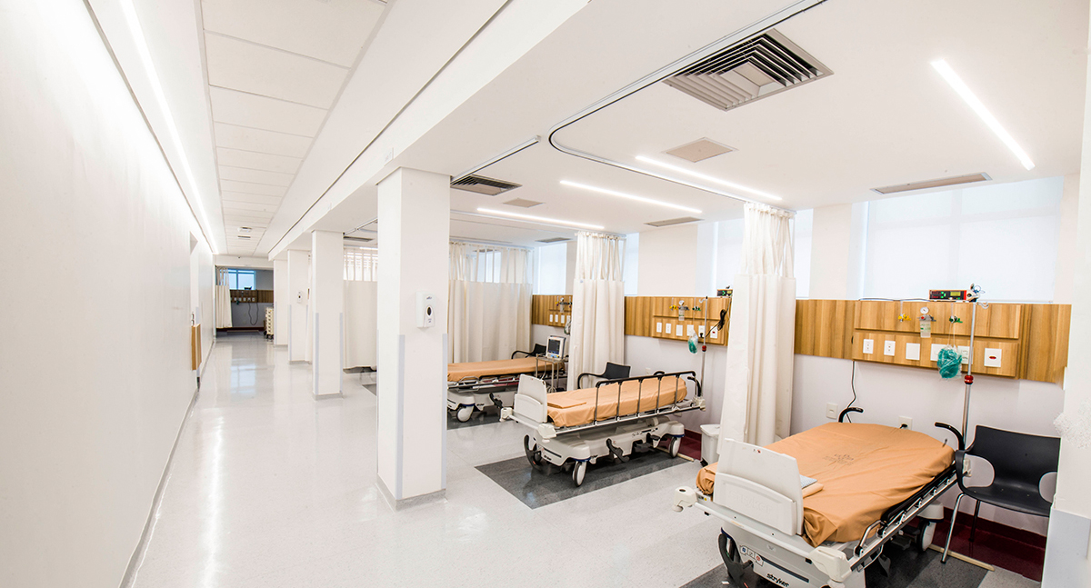 Leitos hospitalares